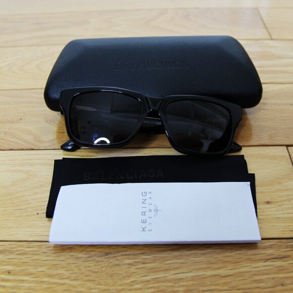 BNWT AW24 BALENCIAGA SIGNATURE BRIDGE SQUARE SUNGLASSES - Picture 5 of 6
